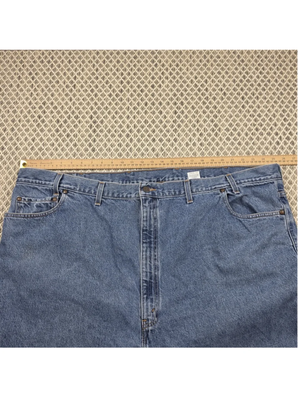 Vintage Levi’s 540 Relaxed Fit Jeans Men’s 54x32 Blue Denim Y2K Made USA